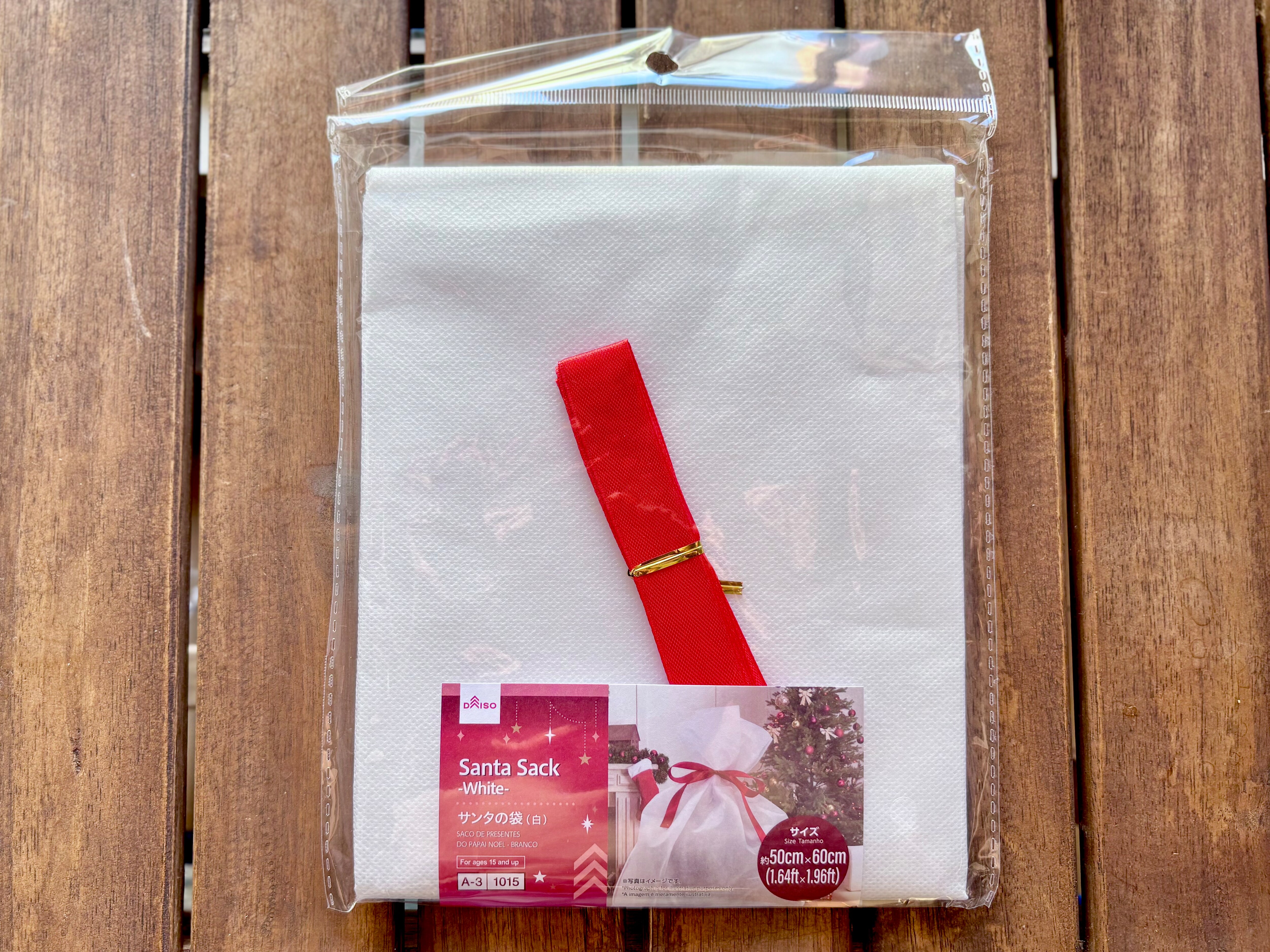 【2025】100均のクリスマスグッズが可愛すぎて大優勝♡手作りリースの作り方も紹介