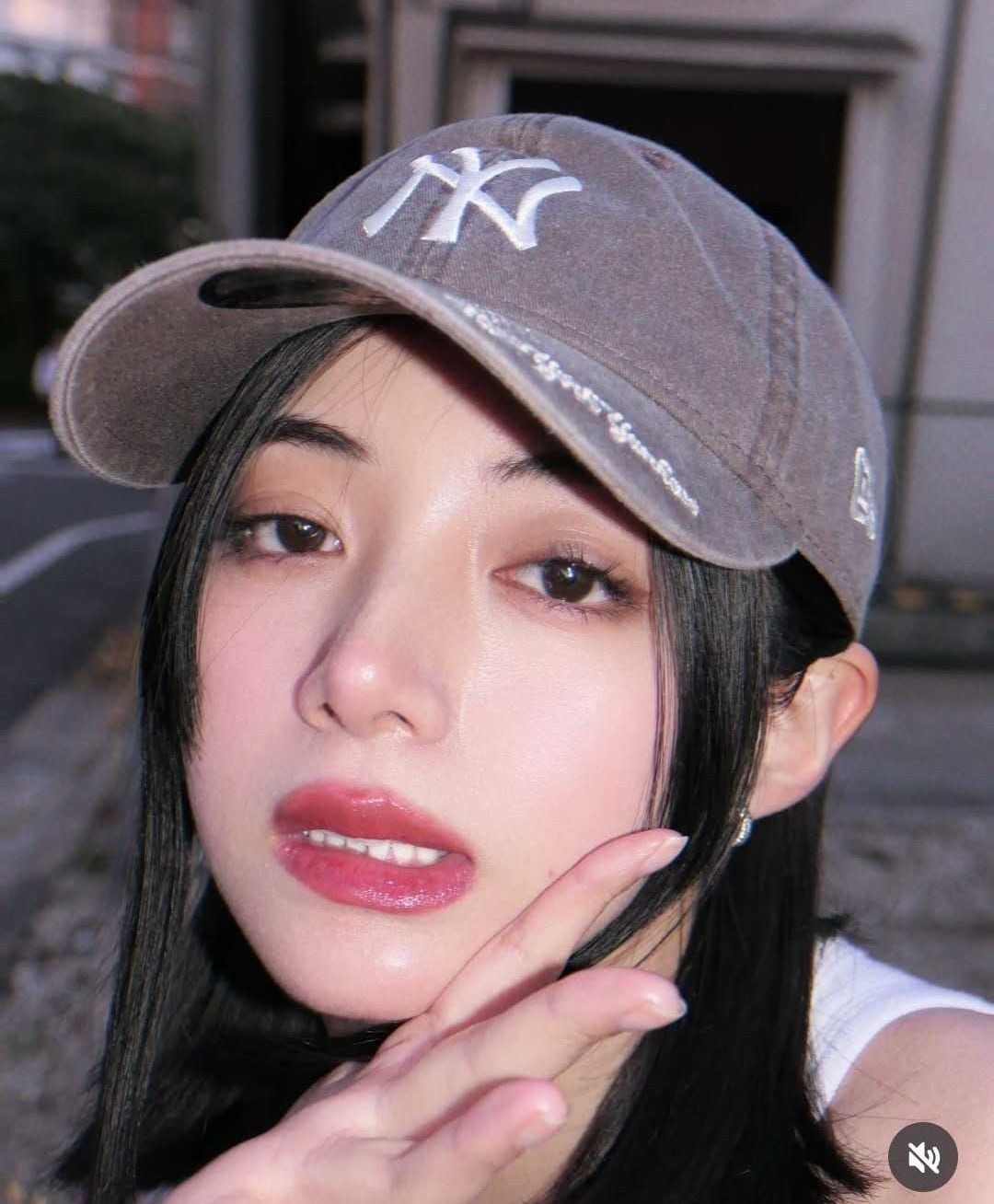 Instagram:池田エライザ(@elaiza_ikd)より