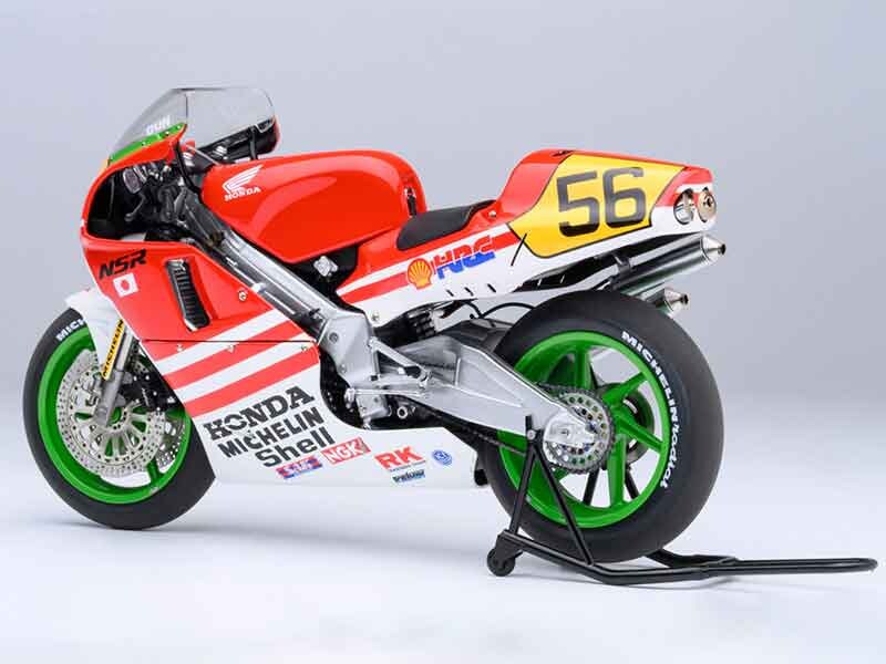 「バリバリ伝説」巨摩 郡の NSR500 が蘇る！ CAMSHOP.JP が1/12スケール完成品モデルの販売を開始 記事2