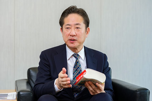 去年も一昨年も「もう四季報通読はやめる」と語っていた渡部氏だが、今でもきっちり最新号を通読し続けている