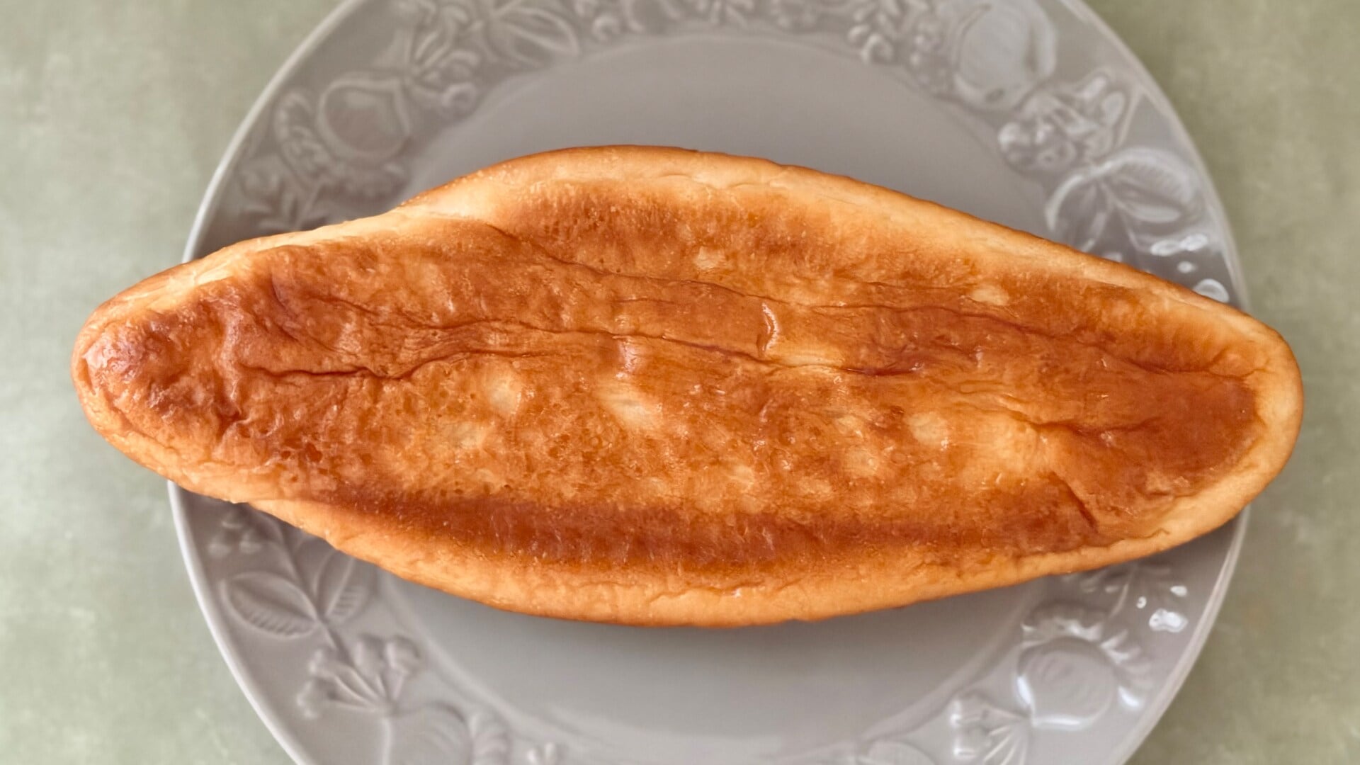 リベイク後は香ばしさとジュワッと感がアップ!【ローソン】の新作パン