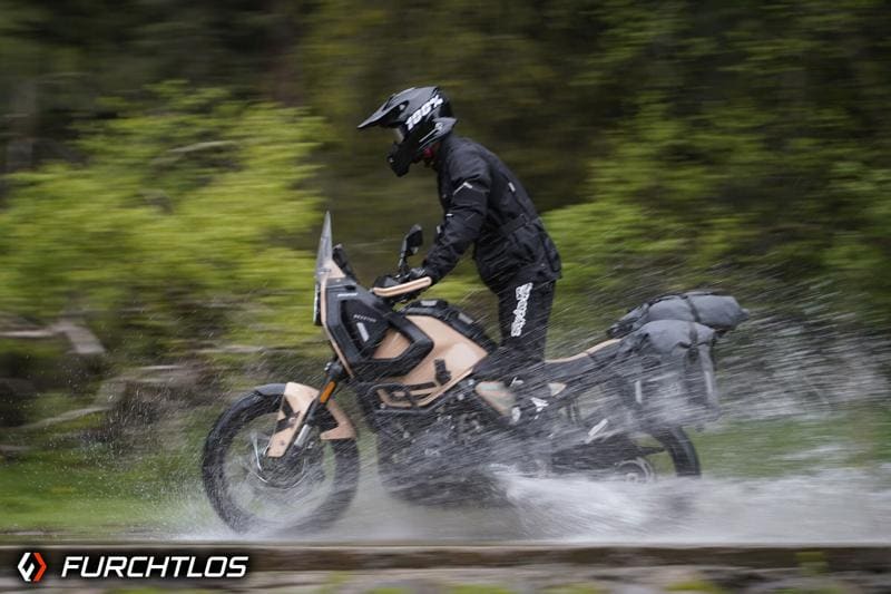 欧州デザインのバイク用トップケースブランド「FURCHTLOS