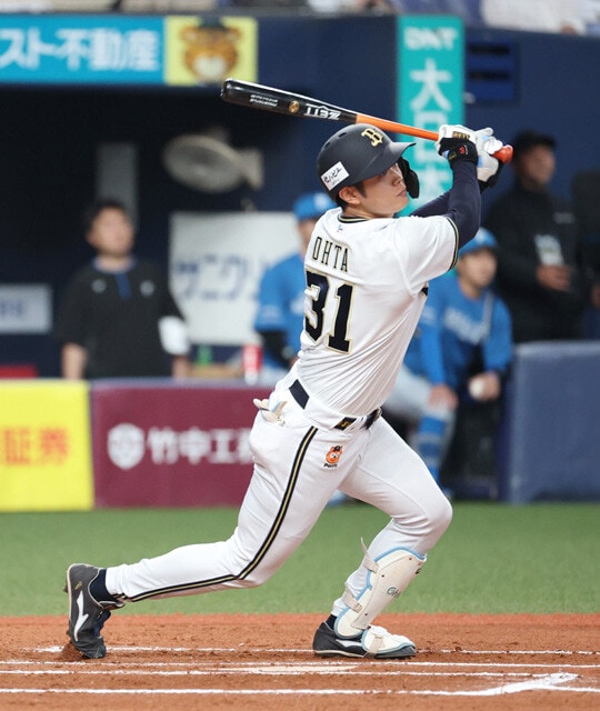 現在.301の太田。4月に月間打率.415を記録するなど、今季その才能が開花した