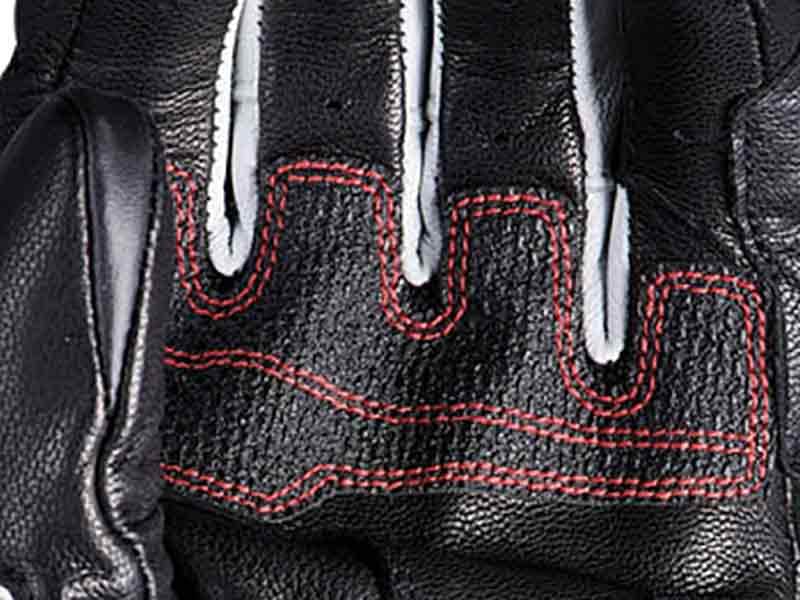 FIVE の2026モデル「RFX3 EVO」が岡田商事から3月下旬発売！ 街からサーキットまで使えるパフォーマンスモデル 記事3