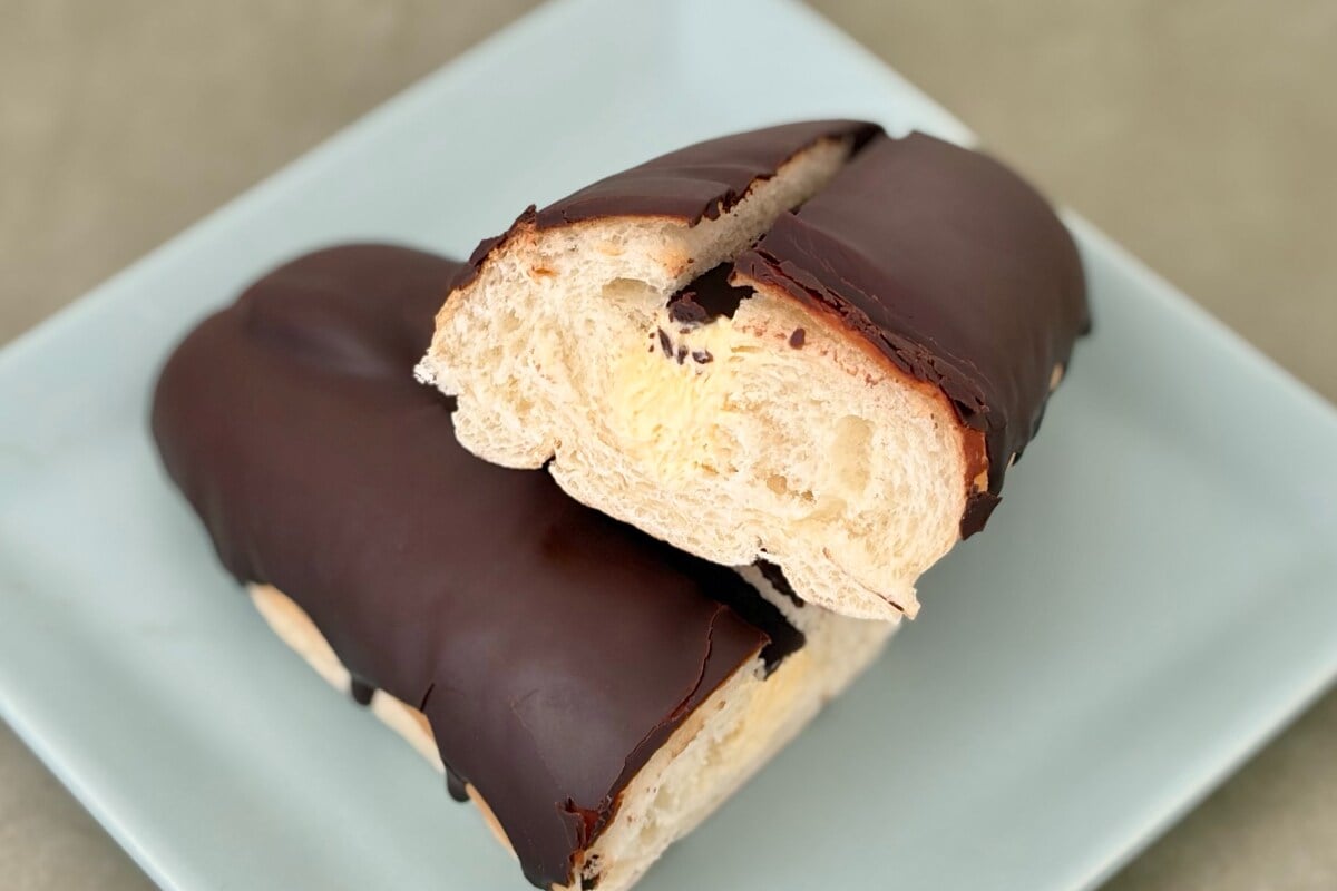 甘さのダブルパンチが幸せすぎる~!!【ファミマ】の新作ふんわりパン