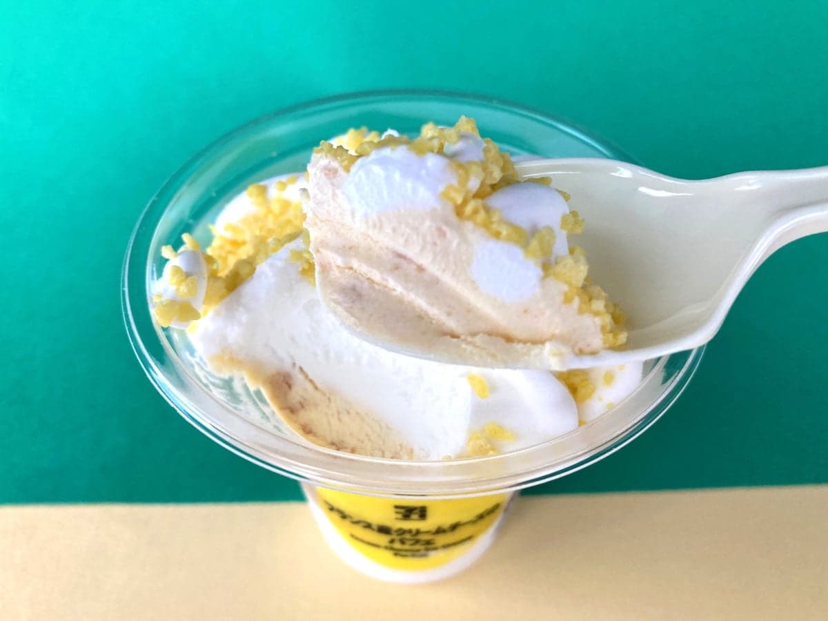 「チーズ好きには最高!」「とにかく濃厚!」【セブン】新作パフェアイスが美味しい!