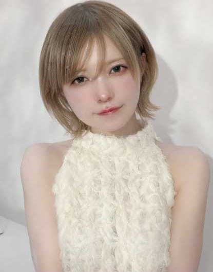 Instagram:益若つばさ(@tubasamasuwaka1013)より