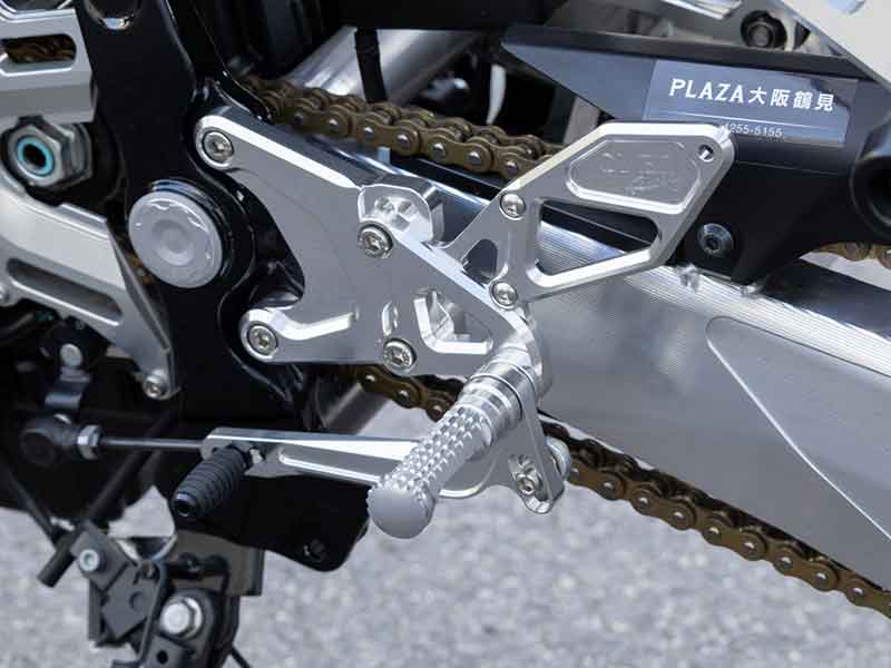 Z900RS/Cafe用「BACK-STEP Type2 4ポジション/スポーツライディングハンドルキットType3」がオーヴァーレーシングから発売! 記事1