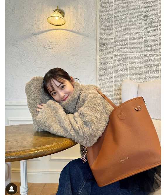 Instagram:佐々木希(@nozomisasaki_official)より