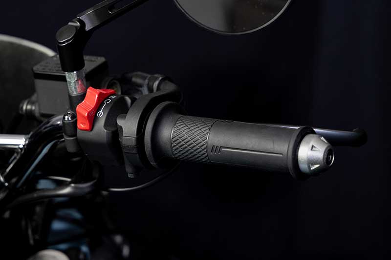 キジマのグリップヒーター最新作「GH11」が発売! スリム化&オート加熱機能で使いやすさ向上(動画あり) 記事4