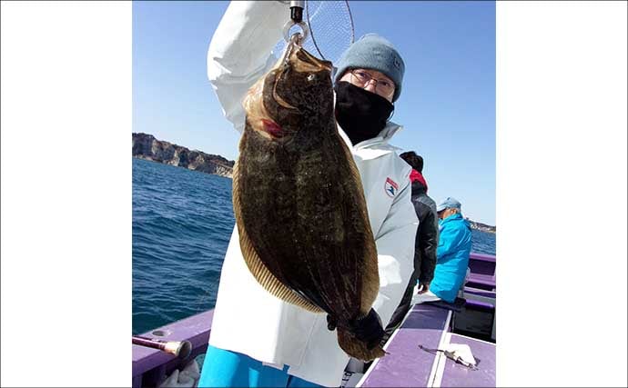船泳がせ釣りで4kg超大型ヒラメが次々浮上！【千葉・大原】イワシ接岸でチャンス拡大中