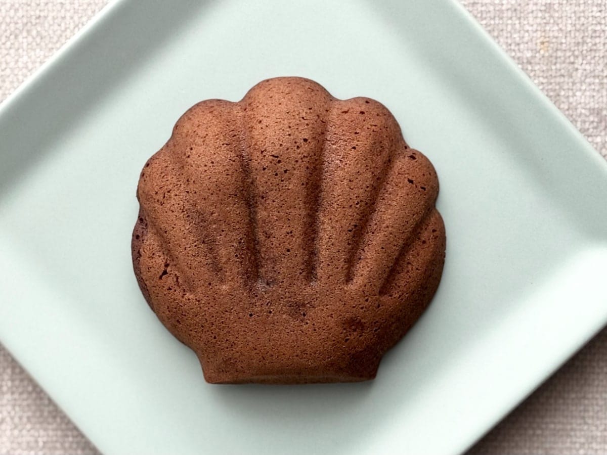 「ビター」「周りカリカリ、中しっとり」【ファミマ】の数量限定おやつ