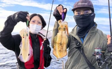 【沖のルアー釣果速報】ティップランでアオリイカ船中23匹!サオ頭は7匹をマーク(三重)