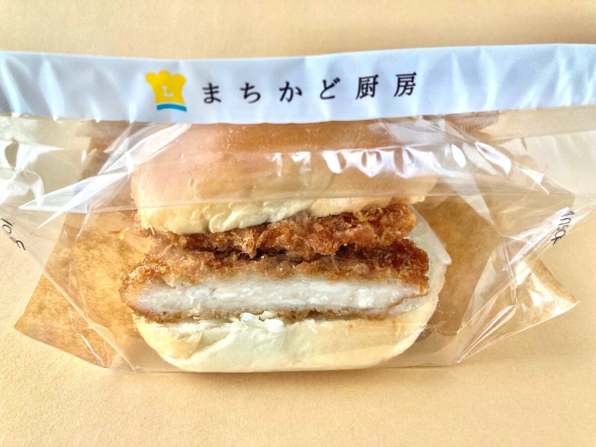 2枚のチキンカツがたまらない！！【ローソン】食べ応えMAX！まちがど厨房の新メニュー