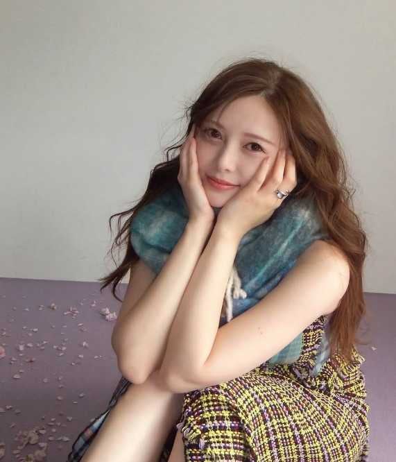 Instagram:白石麻衣(@m.shiraishi.official)より