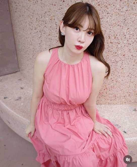 Instagram:小嶋陽菜(@nyanchan22)より