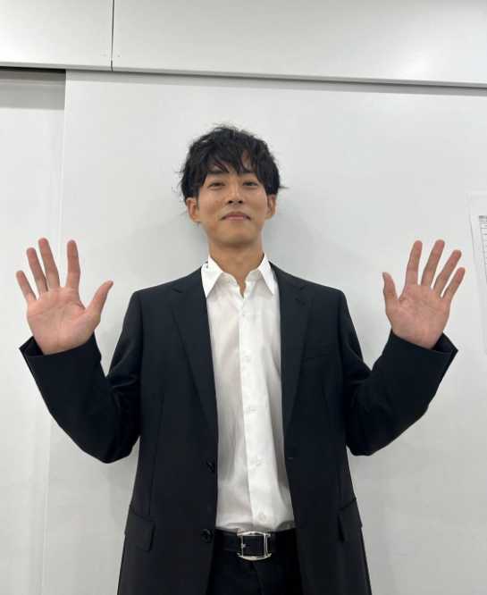 Instagram：松坂桃李 (@tori.matsuzaka.official)より