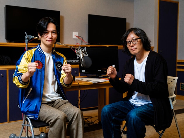 『キン肉マン』最新89巻（9月4日発売）＆90巻（10月3日発売）を記念し、YouTube「週プレChannel」にて公開された「ウォーズマンの軌跡」。この動画のナレーション担当・燃え殻さん（右）と音楽担当・APAZZIさん