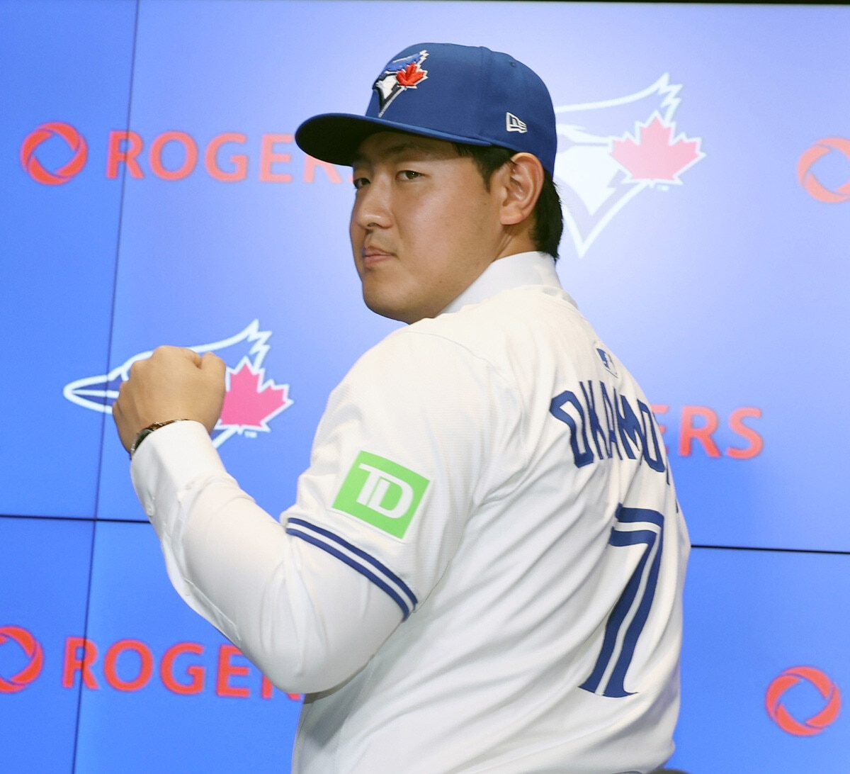 4年総額約94億円で巨人からブルージェイズへポスティング移籍した岡本