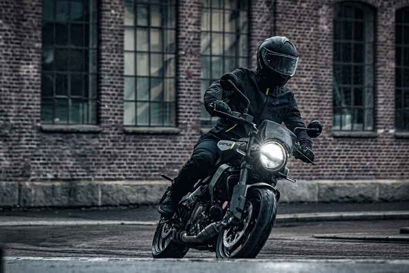 【ハスクバーナ・モーターサイクルズ】新車購入で純正アクセサリーなどプレゼント！「カスタマイズキャンペーン」を1/10より実施 記事2