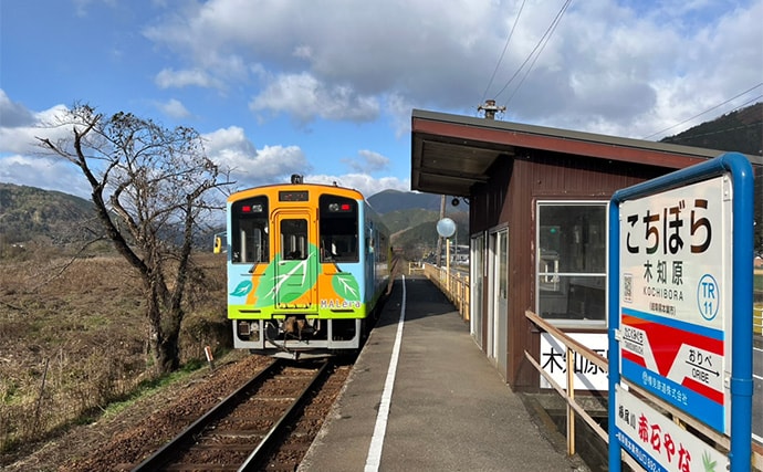 電車での管理釣り場釣行は小旅行気分？　フライフィッシングでニジマス25匹好捕