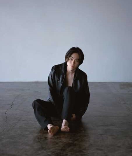 Instagram:菅田将暉(@suda.masaki_official)より