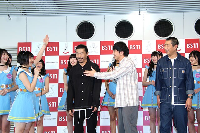 MC発表に「驚きすぎて、こういう場に慣れていないので。これから鍛えていただければ」という鶴見