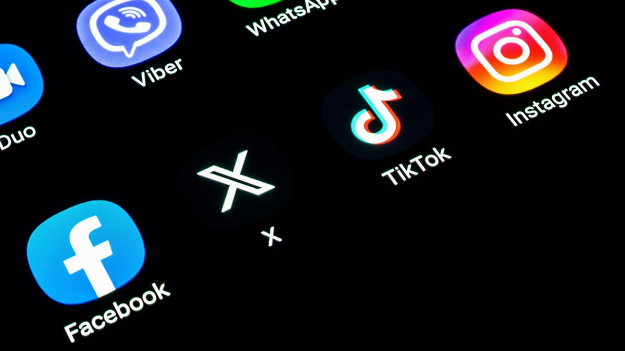 SNSの“真実”はどこに? 「多様な考え」の裏で半数が感じる「偽情報」の恐怖の画像1