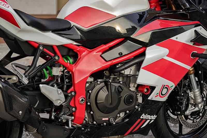 bimota KB399/KB399 ES 記事5