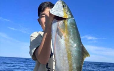 「ズドンと青物襲来!」若狭湾ジギング船で良型ブリ・ヒラマサを好捕【福井】