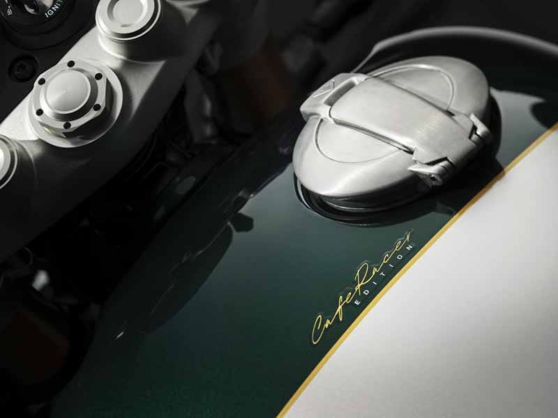 【トライアンフ】世界800台の限定モデル「Speed Twin 1200 Cafe Racer Edition」を発表 記事8
