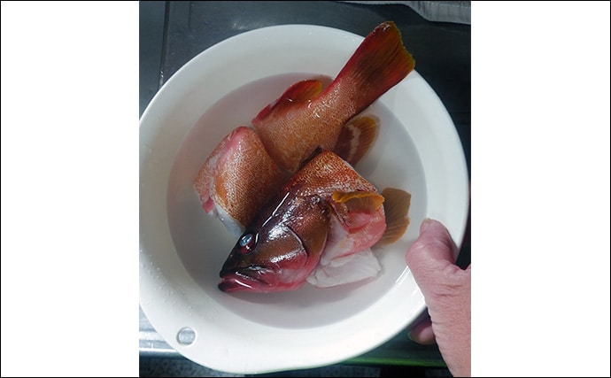 釣魚で作る「鍋」レシピ：アカハタの寄せ鍋　煮込み時間は15分がベスト