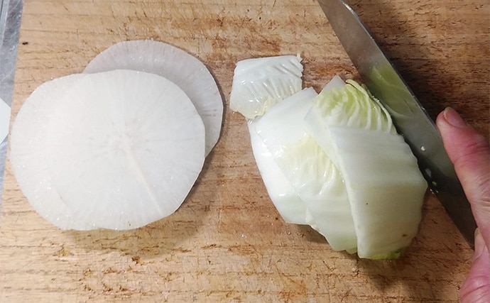 釣魚で作る「鍋」レシピ：アカハタの寄せ鍋　煮込み時間は15分がベスト