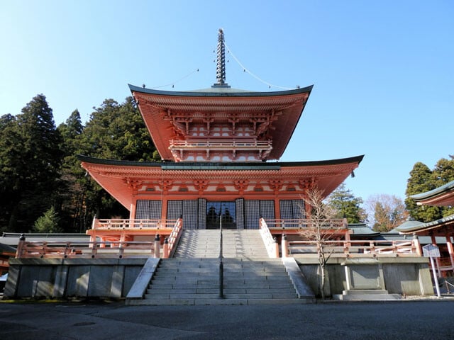 警察からの中止要請も拒否し、山口組の歴代組長の法要を強行したこともある比叡山延暦寺