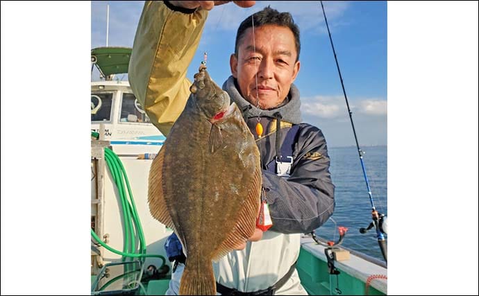 東京湾のマコガレイ釣りで良型浮上！【千葉・林遊船】73cmスズキ乱入の一幕も