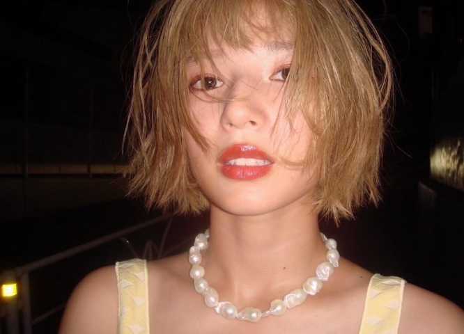 Instagram:石井杏奈(@anna_ishii_official)より