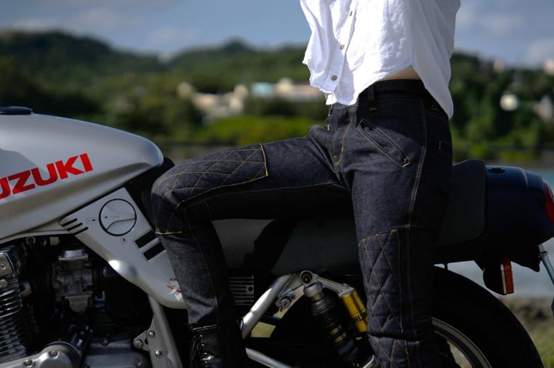 クラファン950%超達成!超超早割完売!SFGの意志を継ぐライダー専用デニム「MADE