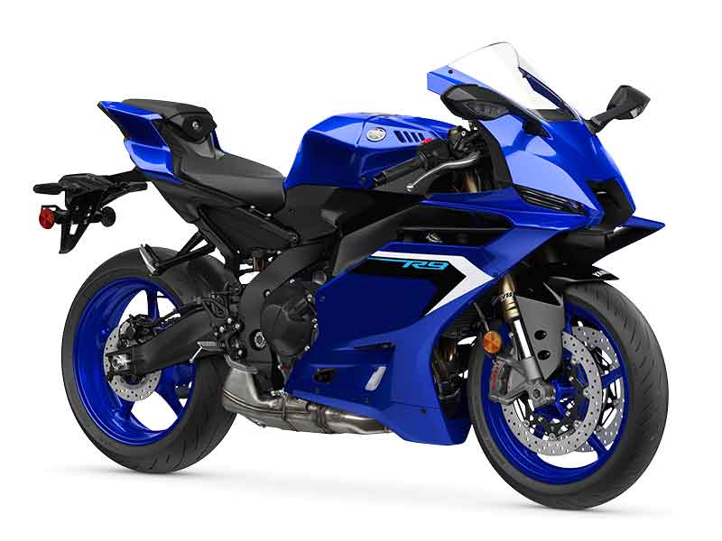 ブリヂストンのプレミアムタイヤ「BATTLAX」がヤマハ YZF-R9 の新車装着タイヤに採用 記事3