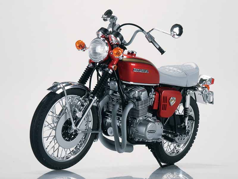 カスタムパーツを新規金型で再現した旧車プラモデル「CB400FOUR&CB750 FOUR」がアオシマから登場! 記事9