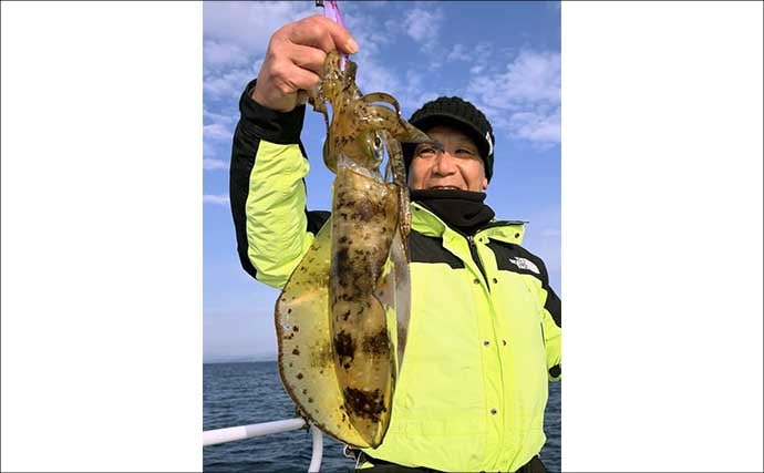 トンジギで30.3kgの特大「タネトン（ビンナガ）」浮上！【沖のルアー最新釣果・三重】