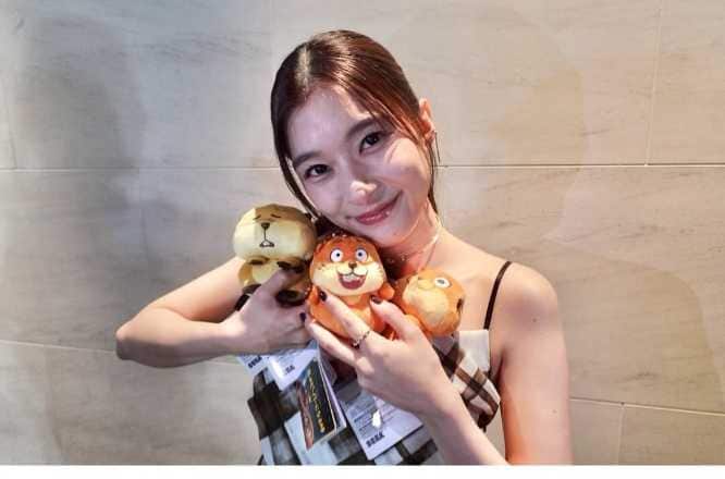 Instagram:芳根京子(@yoshinekyoko)より