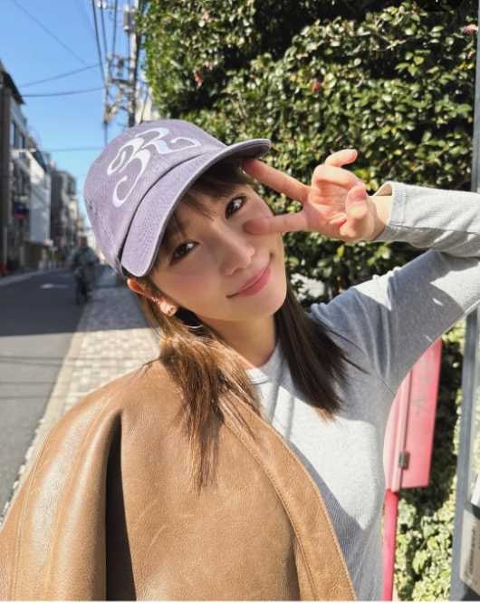 Instagram:川栄李奈(@rina_kawaei.official)より