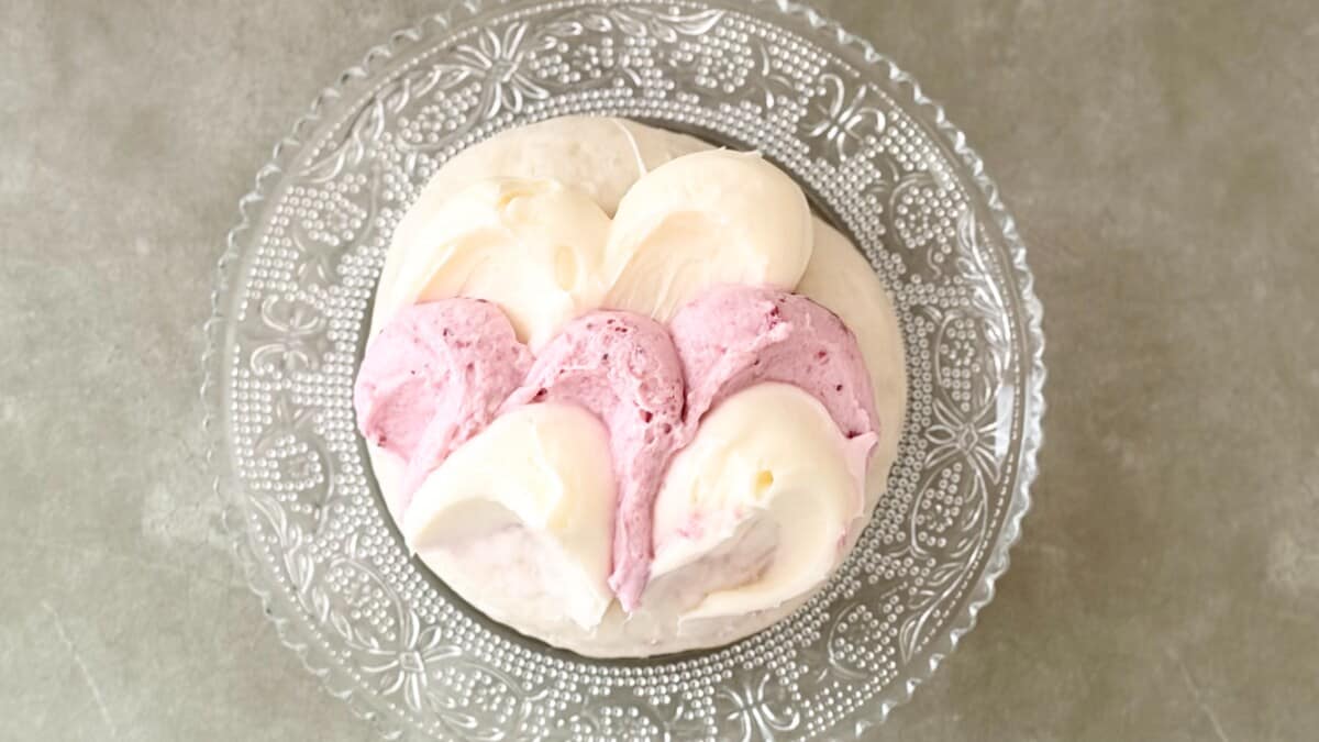 甘酸っぱさにキュンとしちゃう♡【セブン】見た目も味もかわいい新作パン