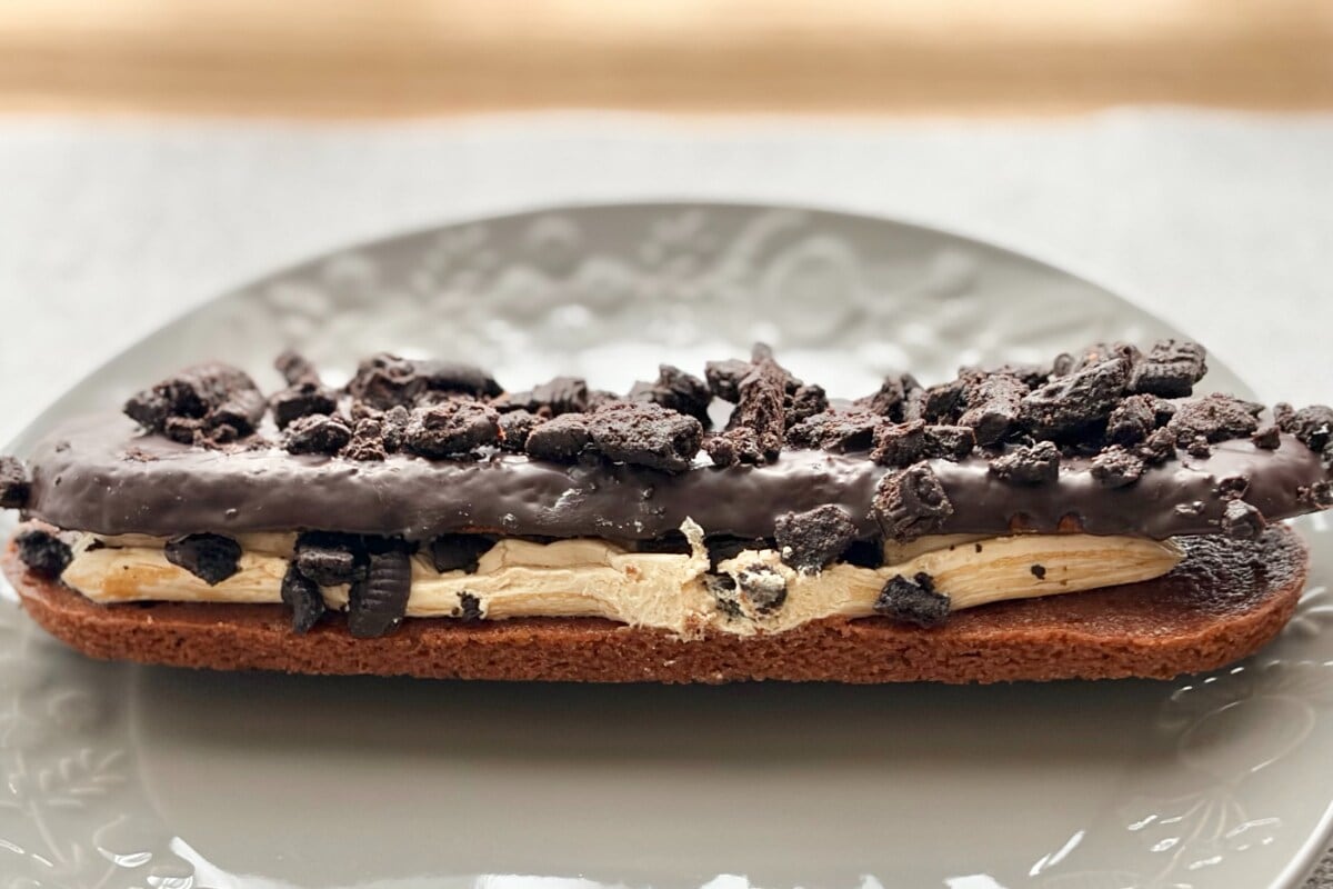 ザクザク食感とコテコテな味に衝撃!【ファミマ】話題のコラボ商品を実食