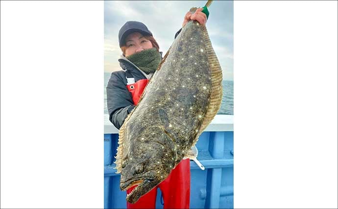 関東エリアの【船釣り特選釣果】東京湾ルアー五目便で70cm超え良型シーバス炸裂！青物・アジも好調