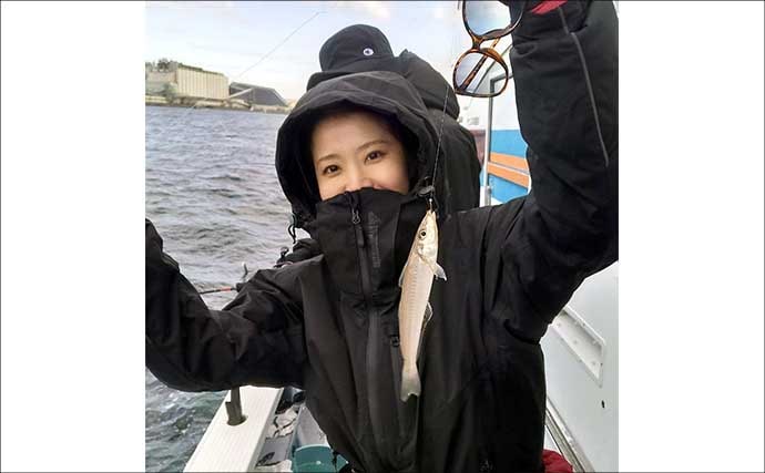 関東エリアの【船釣り特選釣果】東京湾ルアー五目便で70cm超え良型シーバス炸裂！青物・アジも好調