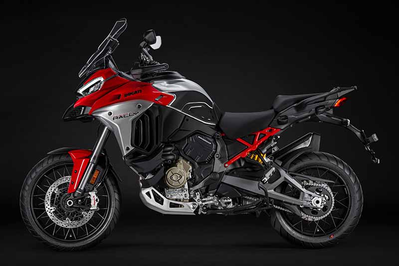 【ドゥカティ】「ムルティストラーダV4ラリー」2026年モデルを発表/日本発売は2026年春予定 記事3