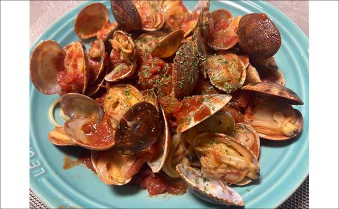 「わずか1時間でバケツ満パン！」前の尻海岸での潮干狩りで5cm級良型アサリがザクザク