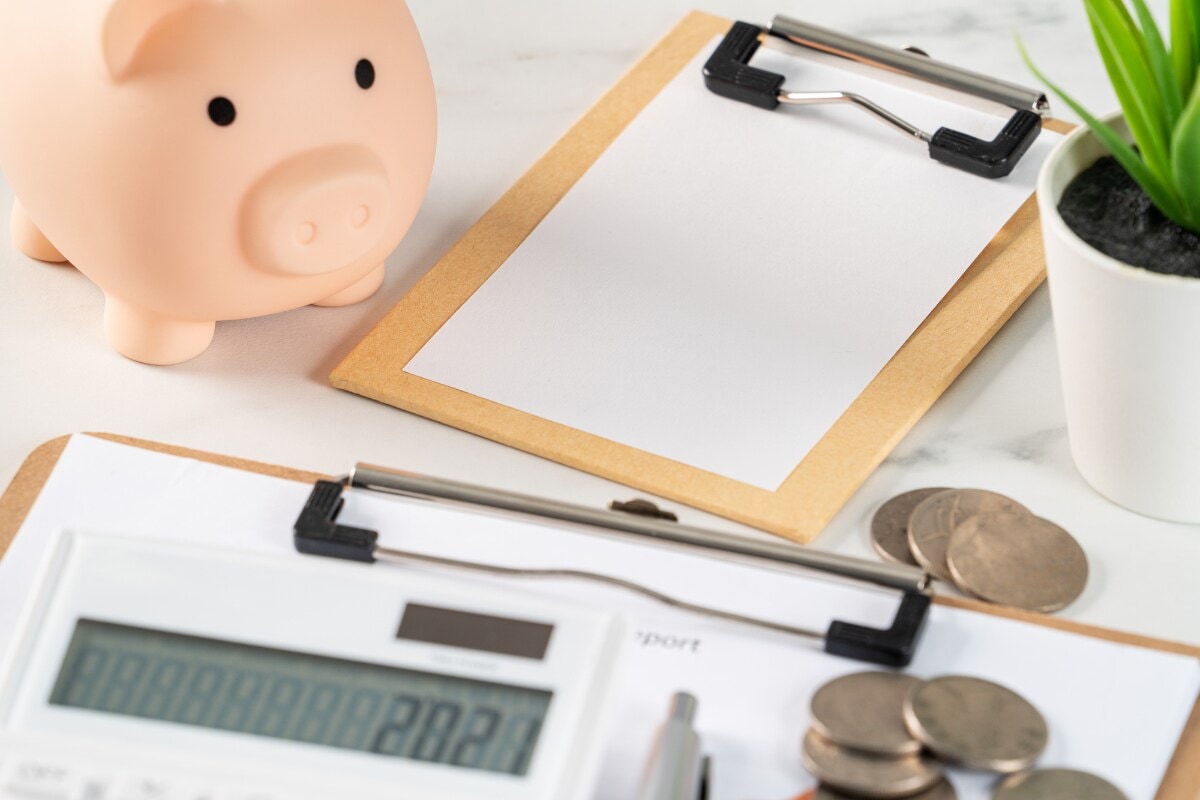 33歳・世帯年収500万の女性が「トイレットペーパーの芯が柔らかくなるまで使う」ワケ