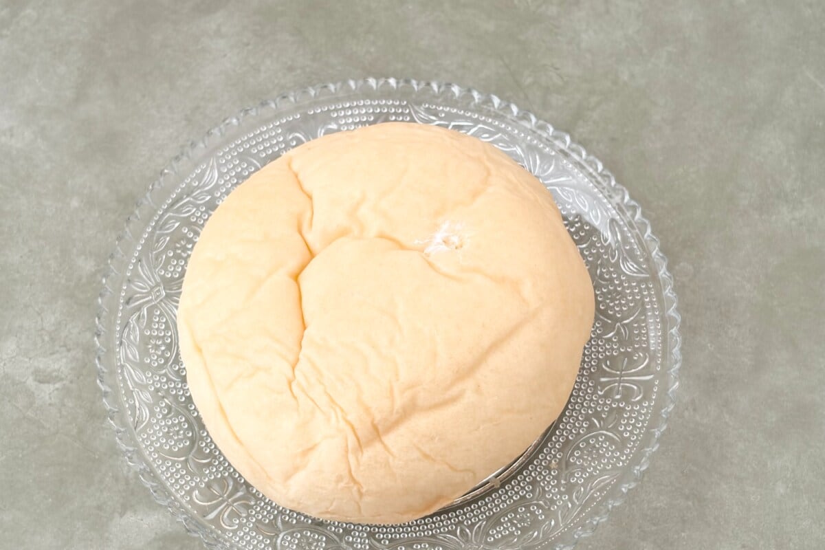 あの商品が1年ぶりに大復活!【ファミマ】甘くてぷにもちのコラボパン